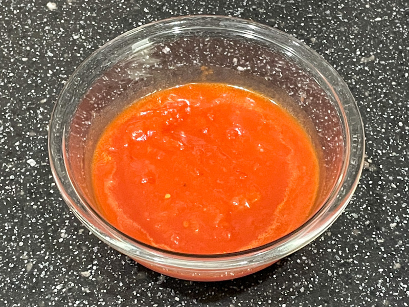 フローリアのトマトソース拡大画像