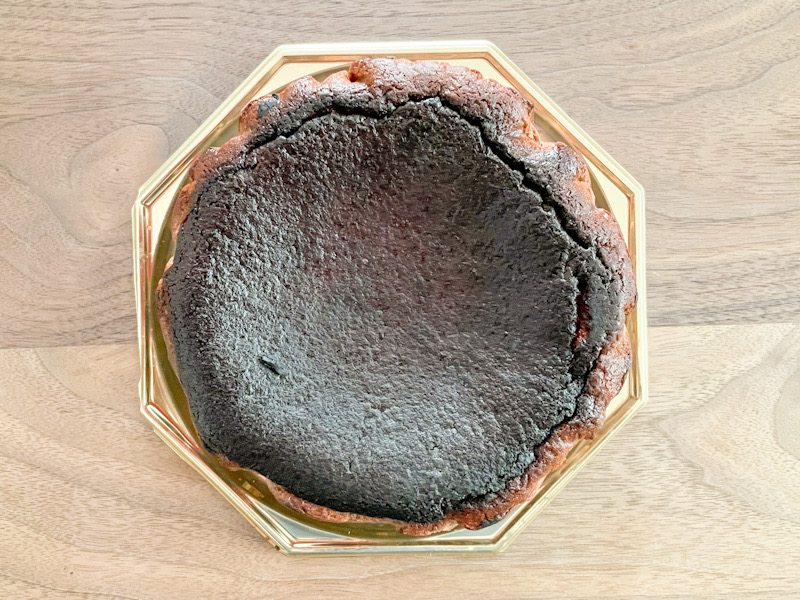生チョコバスクチーズケーキ全体画像【幸せの黄色い糸】